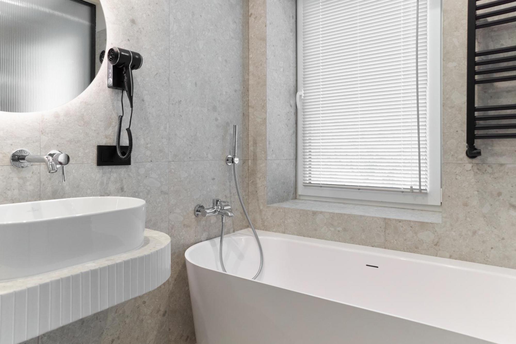 Hotel Laudon Oezjhorod Kamer foto