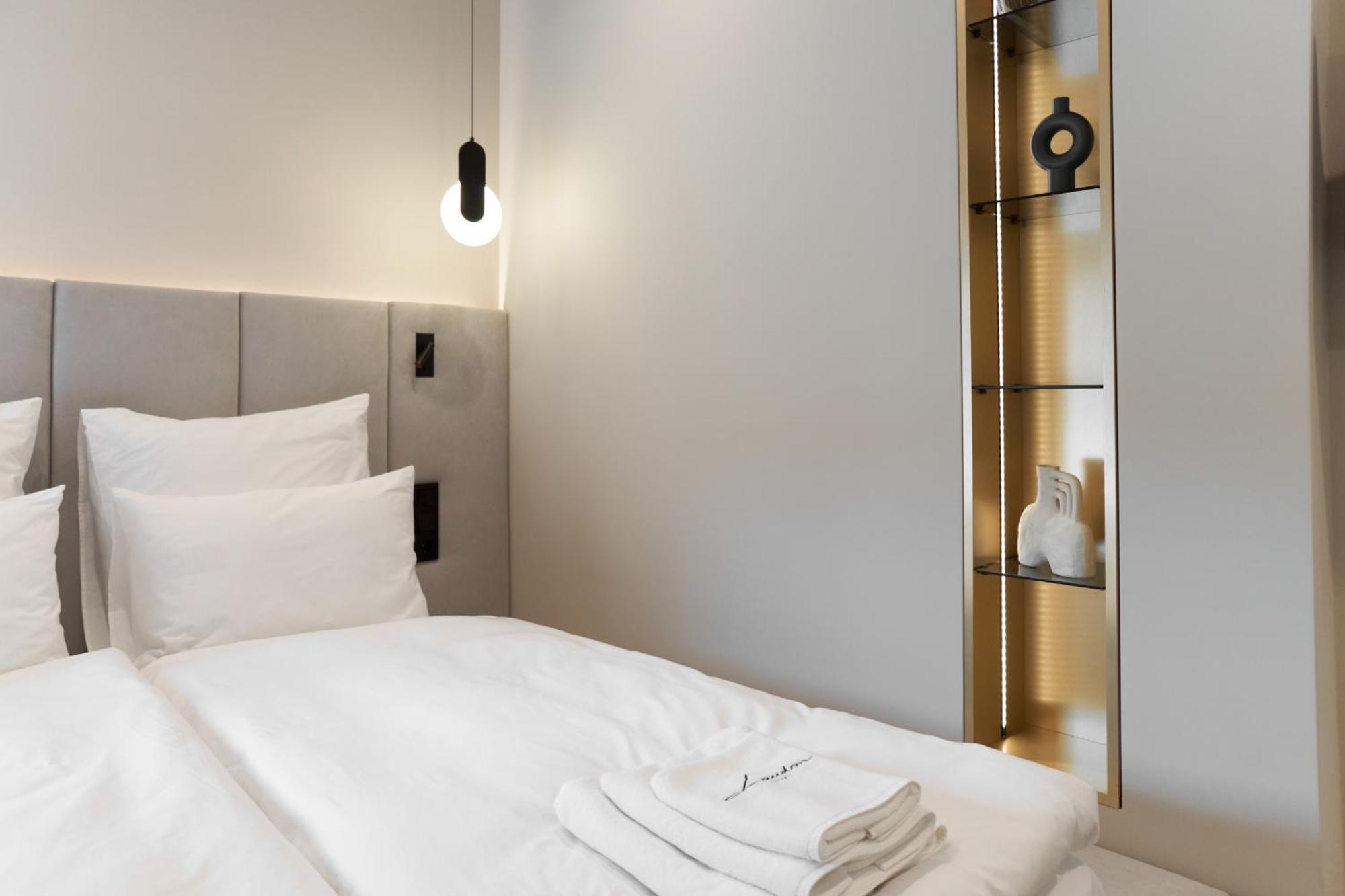 Hotel Laudon Oezjhorod Kamer foto