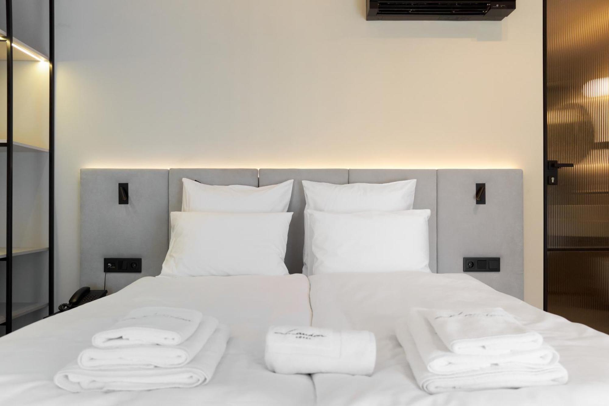 Hotel Laudon Oezjhorod Kamer foto