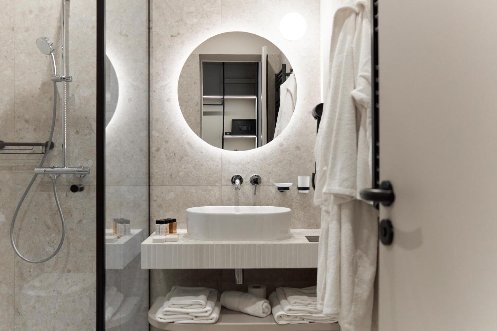 Hotel Laudon Oezjhorod Kamer foto